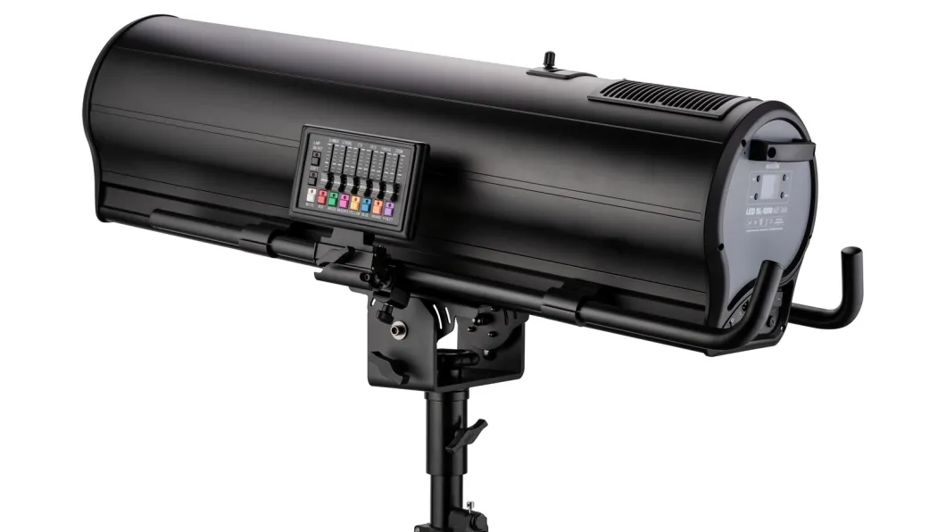 EUROLITE LED SL-1000 MFZ DMX Search Light inkl. Case